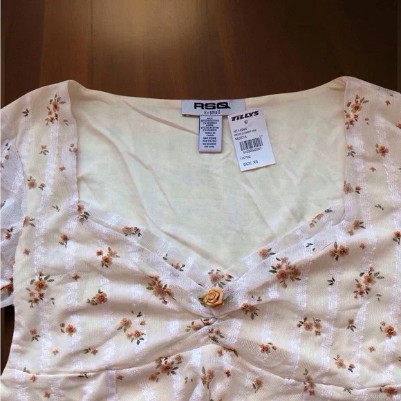 RSQ Floral Blouse XS Mustard – Cottagecore Juniors XS NWT Tilly’s - Picture 6 of 9